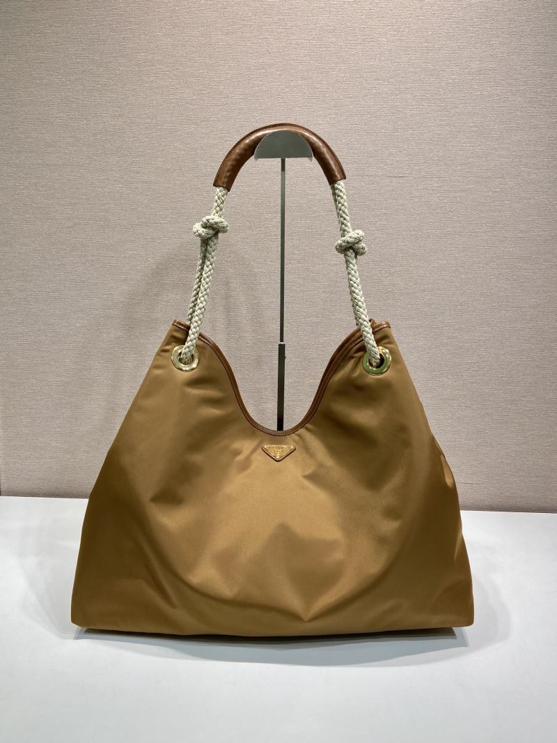 Pra*a tote bags